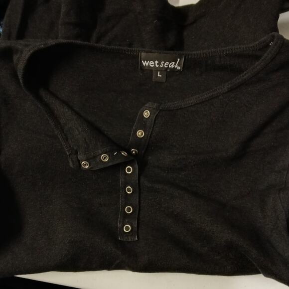 Wet Seal Women's Top Size Large Black Pullover Henley Whimsigoth Sweater Shirt - Picture 3 of 5